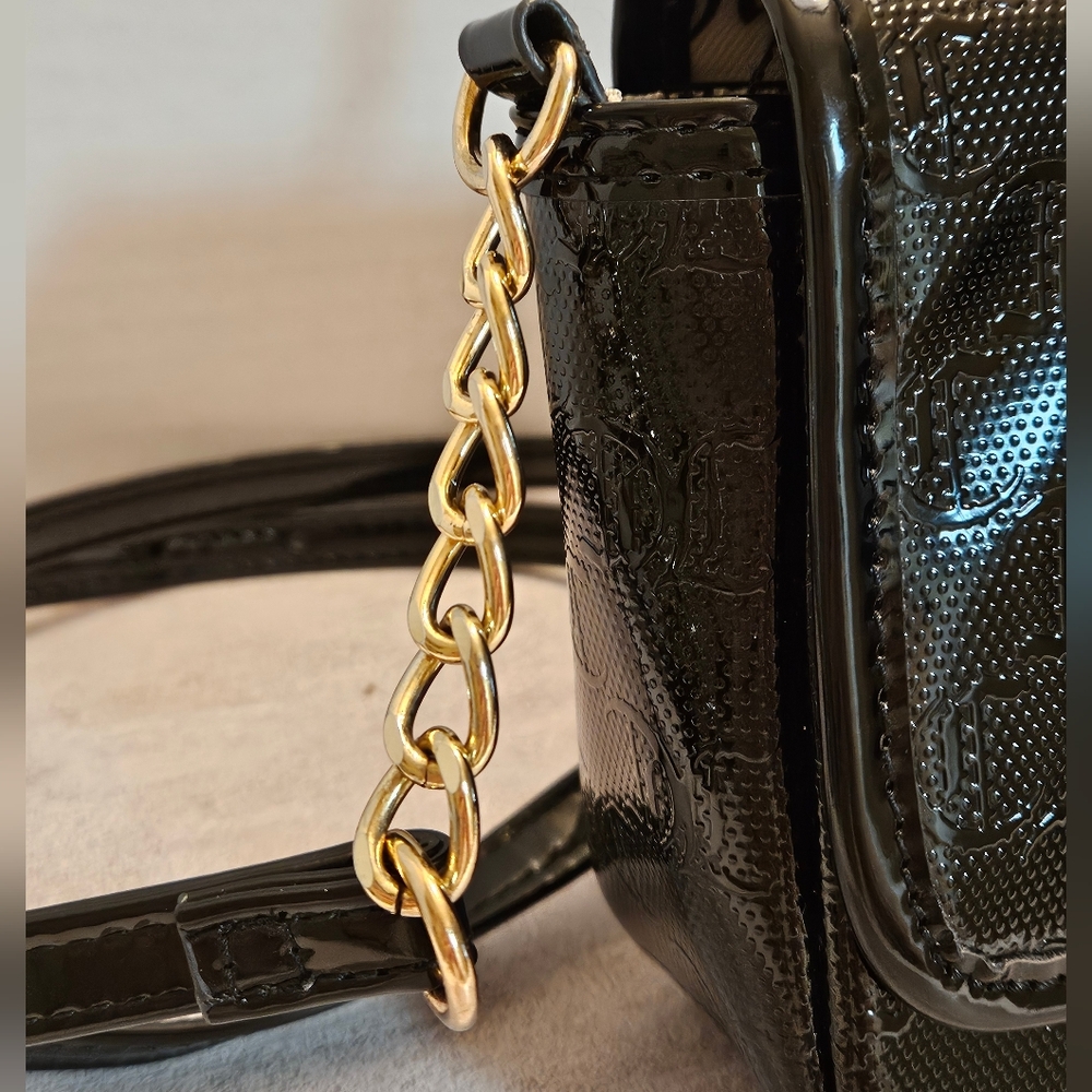 Juicy Couture Black Crossbody Bag with Gold Chain - Picture 5 of 16
